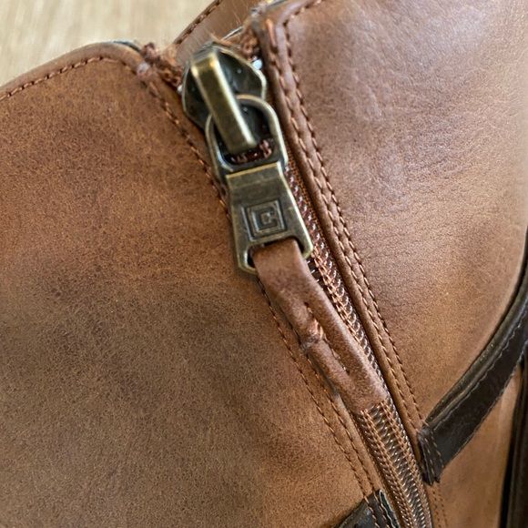 Chaps Boots Size 9B (Medium Width) - Picture 9 of 10